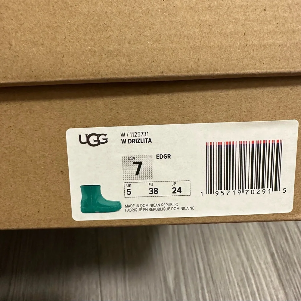 UGG new drizlita